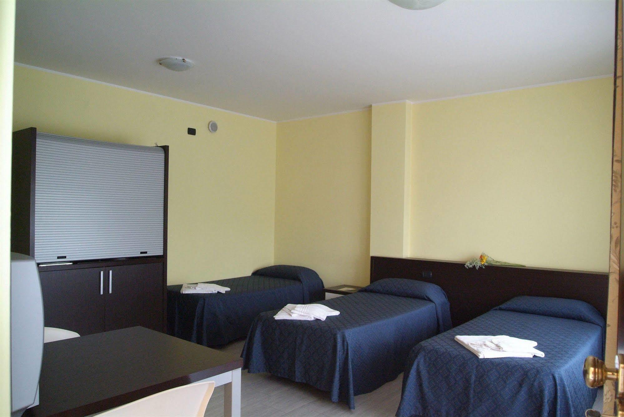Residence San Prospero Garbagnate Milanese Exterior photo